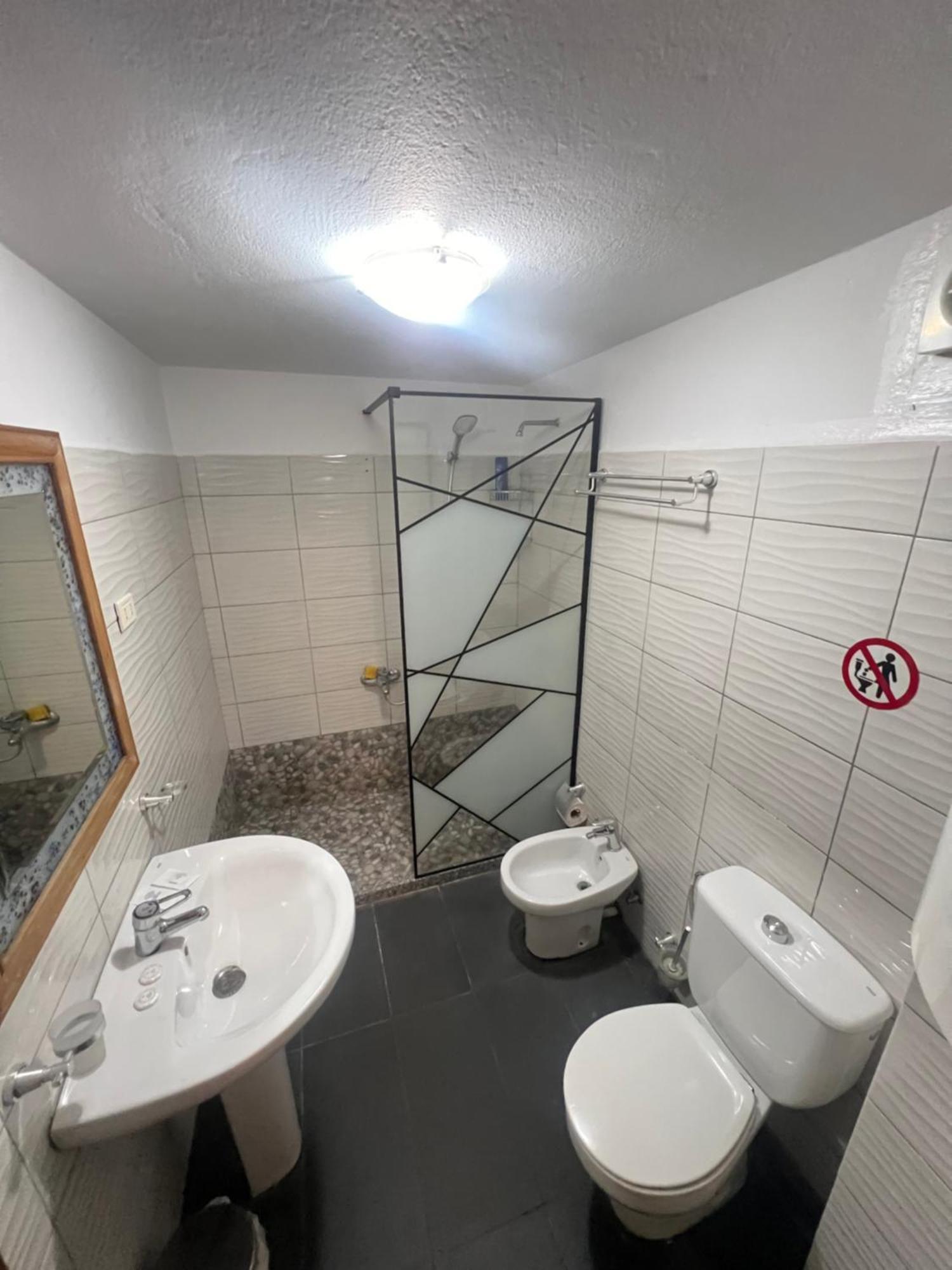 Tirana Center Apartment Esterno foto