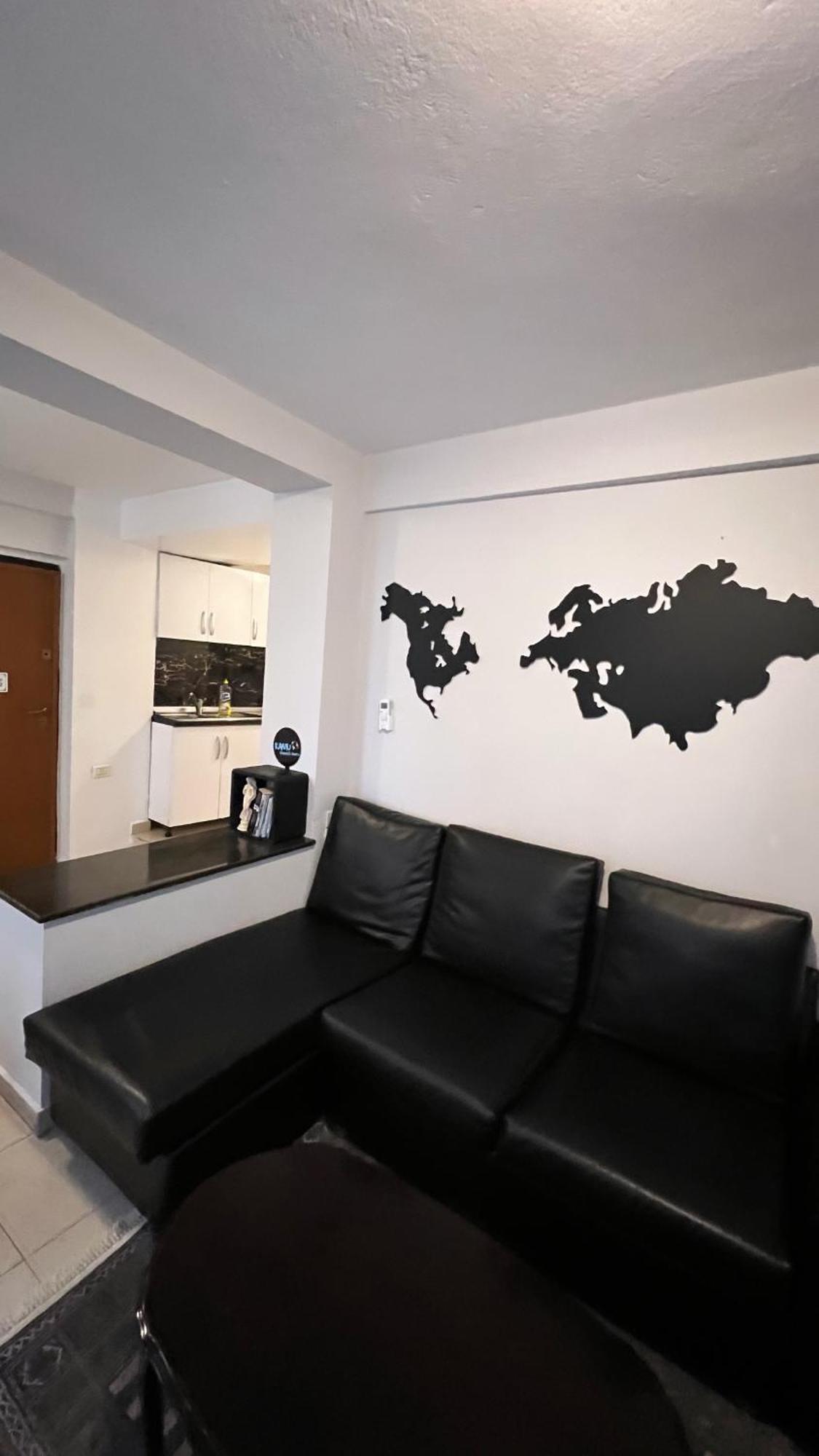 Tirana Center Apartment Esterno foto
